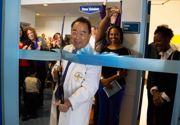 ribbon cutting on peres elementary